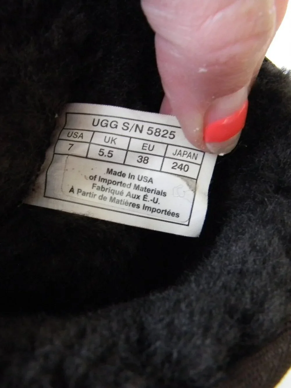 UGG Classic Short Boots DARK BROWN Sheepskin Suede Shearling 5825 Women’s Size 7